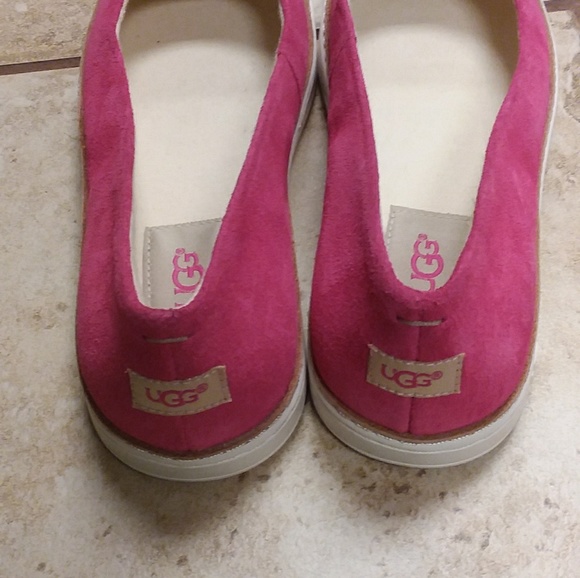 Uggs pink suede size 6 - Picture 4 of 5